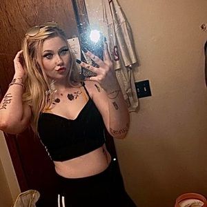 Meet your Posher, Kaitlyn